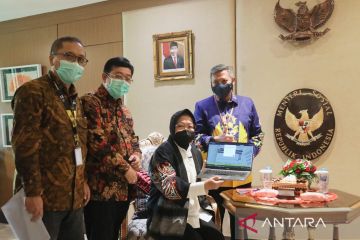 Mensos Risma sampaikan SPT Tahun 2021, ajak masyarakat taat pajak