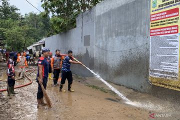 Empat desa di Malang dilanda banjir akibat hujan intensitas tinggi