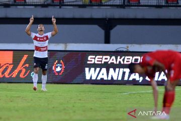 Madura United aman dari degradasi setelah tundukkan Persija 3-1