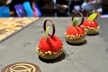 Resep Strawberry and Pistachio Crown