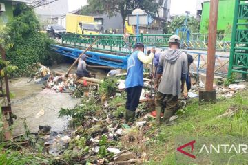 BPBD: Penyebab genangan di 16 titik akibat saluran drainase tersumbat