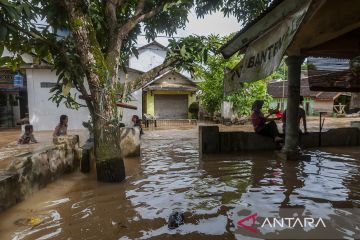 Daerah terisolir banjir di Pandeglang