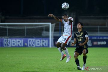 Dwigol Johan Farizi selamatkan Arema FC dari kekalahan lawan Borneo FC