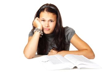 Studi: Anak perempuan anggap kegagalan akibat kurang bakat