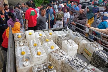 Pembatasan pembelian minyak goreng curah