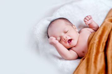 Hoaks! Bayi usia 3 hari sebut nama Allah