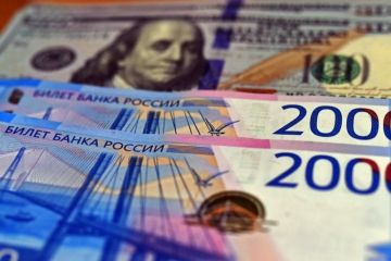 Rubel Rusia menguat menuju 78 terhadap dolar, namun saham jatuh