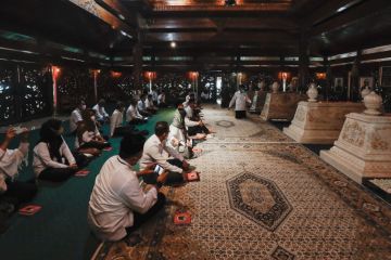 Awali HUT ke-47 TMII, TWC ziarah makam ke Astana Giribangun