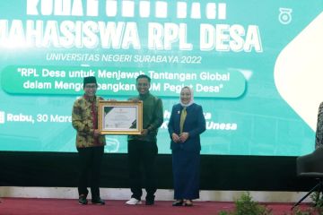 Mendes PDTT resmikan program RPL Desa di Unesa