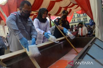 Musnahkan narkotika selundupan dari luar negeri