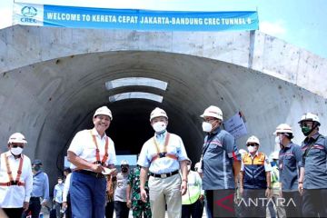 Luhut dan Dubes China tinjau kereta cepat Jakarta-Bandung