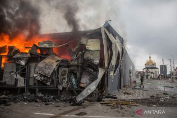 Rusia tingkatkan serangan jarak jauh, sirene terdengar di Kiev