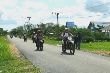 Kapolda Kalteng naik sepeda motor patroli karhutla di Pulang Pisau