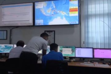 Gempa 6,9 magnitudo guncang Nias Selatan