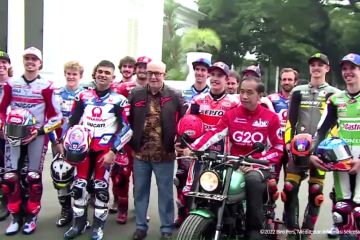 Presiden Jokowi lepas parade pebalap MotoGP