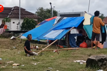 Korban banjir di Benteng Keraton Surosowan butuh baju dan makanan