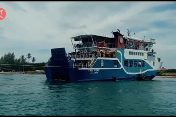 Tim SAR evakuasi 253 penumpang kapal ferry kandas di Perairan Morotai