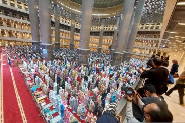 Masjid Istiqlal siapkan masker cadangan bagi jamaah