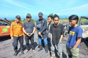 Basarnas berhasil temukan pendaki yang hilang di gunung Soputan