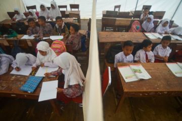 Sekolah Darurat Saat Ramadhan Di Pasaman Barat