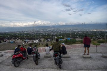 Ngabuburit di Perbukitan Huntap Duyu