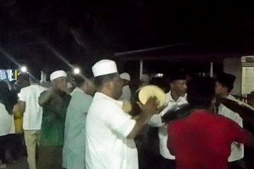 Warga Negeri Hila mempertahankan tradisi hadrat selama Ramadhan