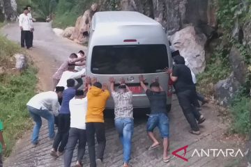 Nagari Solok Ambah daerah terisolir pendamba akses jalan "biasa"