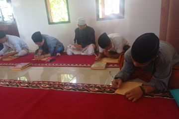 Selama Ramadhan, ponpes di Lebak-Banten perdalam kajian kitab kuning