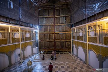 Wisata Religi Al Quran Raksasa Al Akbar