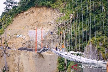 Jembatan Gladak Perak terdampak Semeru dituntaskan sebelum Lebaran