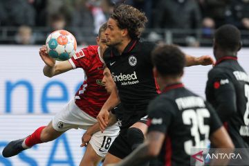 Freiburg permalukan Eintracht Frankfurt di kandangnya 2-1