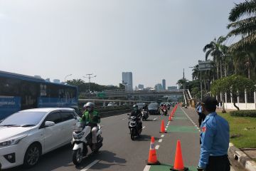 Mahasiswa belum terlihat di depan gedung DPR RI