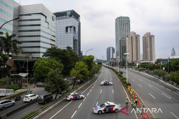 Imbas unjuk rasa, jalan tol Slipi ditutup sementara