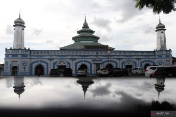 Padang salurkan dana hibah Rp825 juta untuk masjid dan mushala