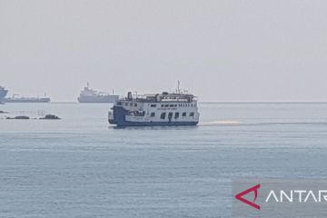 Kapal Roro Tanjung Burang berhasil lepas kandas saat air laut pasang