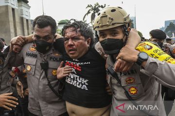 Hoaks! Teka-teki Ade Armando di demo mahasiswa