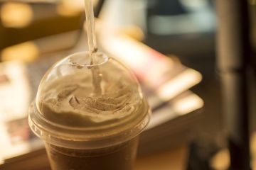 Tips buat es latte kekinian hanya dengan tiga bahan