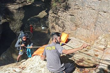 Tim SAR temukan korban terseret arus sungai di Manggarai Barat