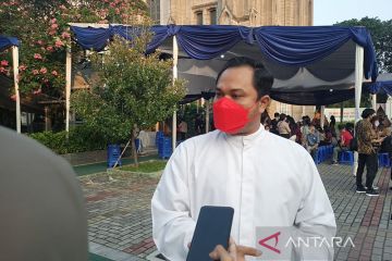 Pastur rekan Katedral sambut gembira jemaat bisa kembali ke gereja