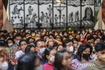 Jumat Agung di Gereja Katedral Jakarta