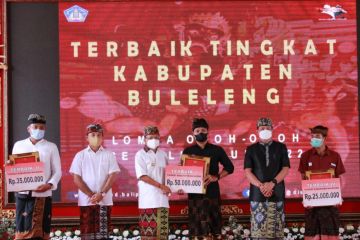 Gubernur Bali serahkan hadiah lomba ogoh-ogoh total Rp1,7 miliar