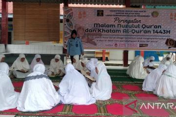 Warga binaan Lapas Perempuan Pekanbaru khatamkan Al Quran