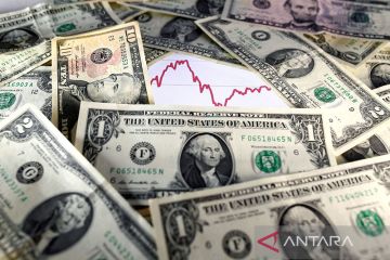 Dolar AS sedikit melemah setelah laporan ekonomi beragam