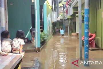 Kemarin, banjir Kebon Pala sampai Taufik pimpin rapat soal jabatannya