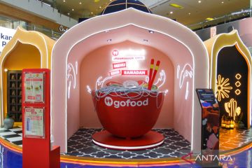 GoFood kurasi ragam menu hampers hingga e-card