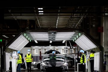 Pabrik Tesla di Shanghai mulai kembali aktivitas produksi