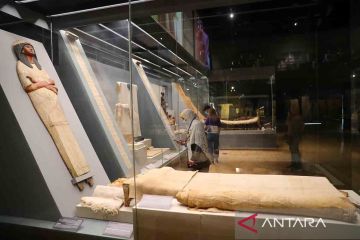 Melihat lebih dekat pakaian era Firaun di Museum Nasional Peradaban Mesir