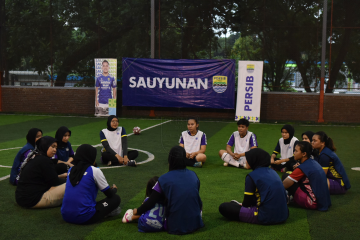 Persib ajak komunitas sepak bola perempuan peringati Hari Kartini