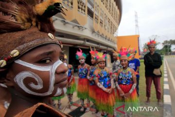 Tarian Akhokoy dari kampung adat Yokiwa