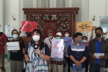 Koalisi warga Jakarta minta Anies tuntaskan banjir hingga air bersih